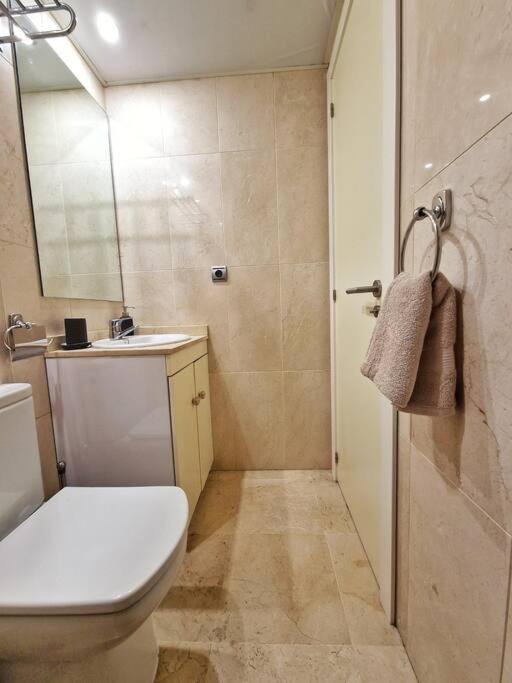 Apartamento Acogedor Piso Con Terraza Y Parking! Benalmádena Exterior foto