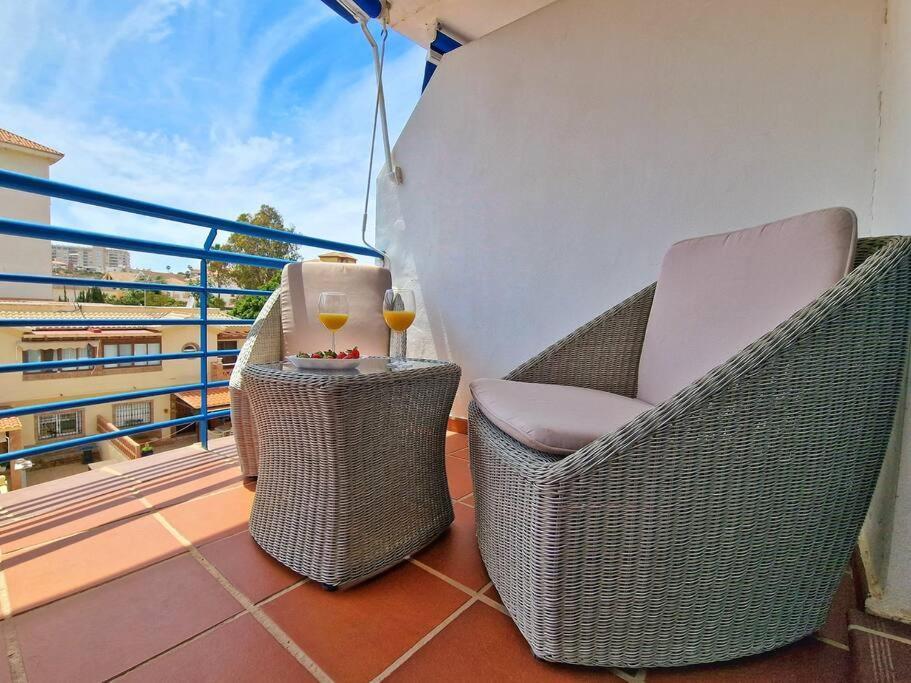 Apartamento Acogedor Piso Con Terraza Y Parking! Benalmádena Exterior foto