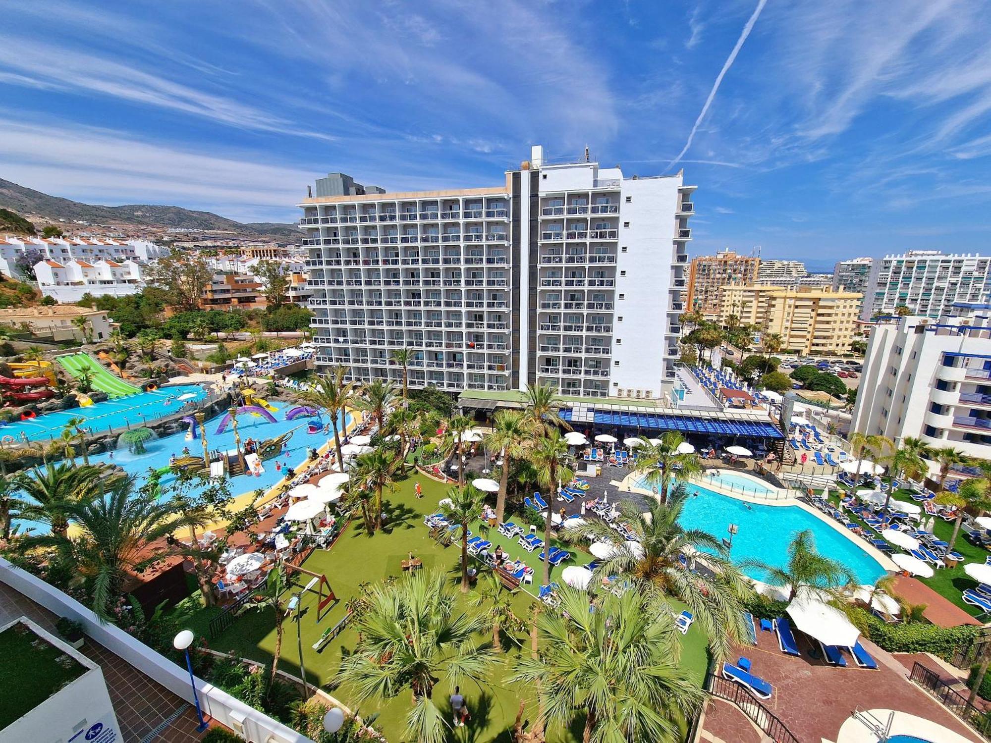 Apartamento Acogedor Piso Con Terraza Y Parking! Benalmádena Exterior foto